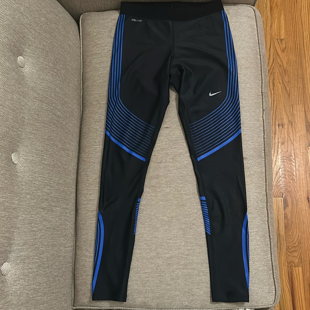 Nike women's Dri-fit full-length leggings size small